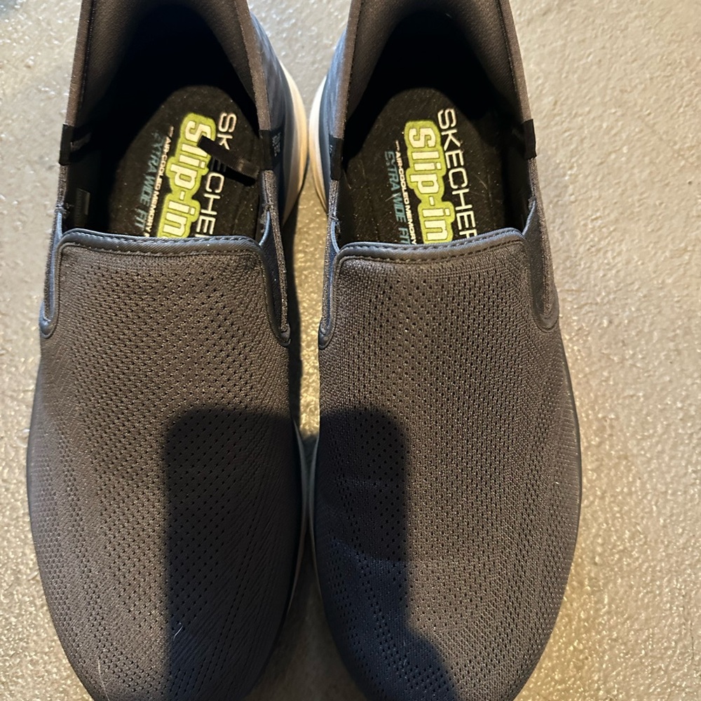 Mens Skechers Black Slip-On Loafers with Modern Design